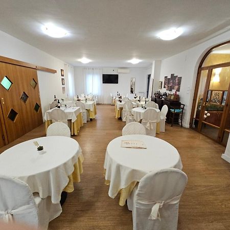 Hotel Mazzocchetti 치타 산트  안젤로 외부 사진