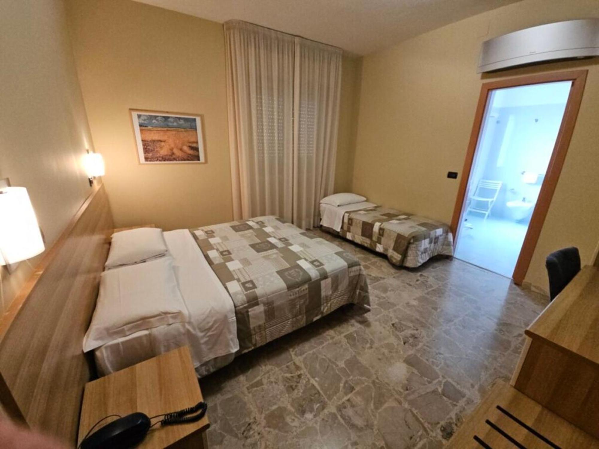 Hotel Mazzocchetti 치타 산트  안젤로 외부 사진