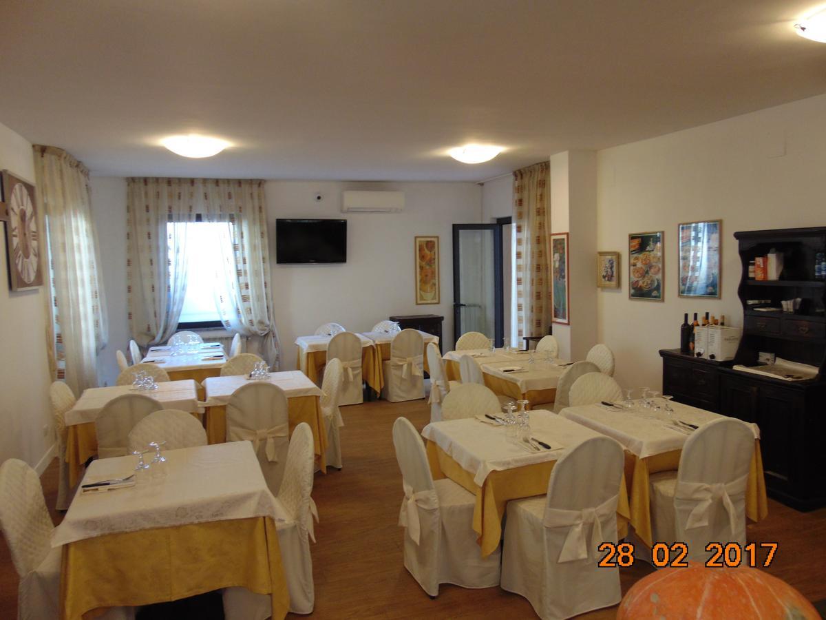 Hotel Mazzocchetti 치타 산트  안젤로 외부 사진