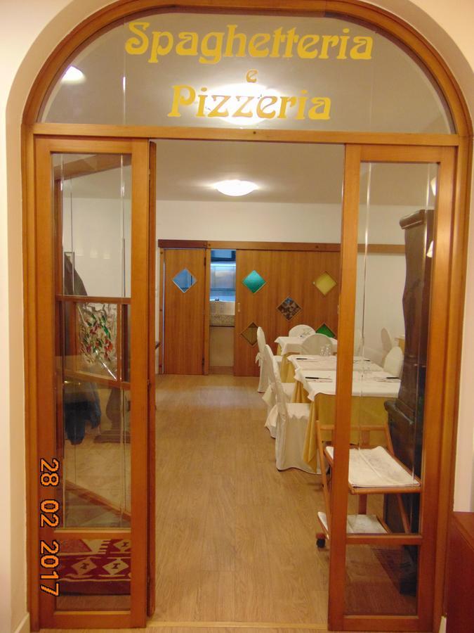 Hotel Mazzocchetti 치타 산트  안젤로 외부 사진